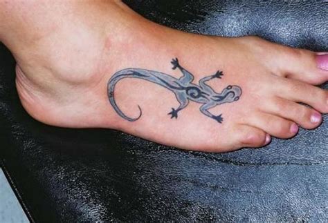 lizard tattoo|30 Lizard Tattoos: From Tribal Traditions to。